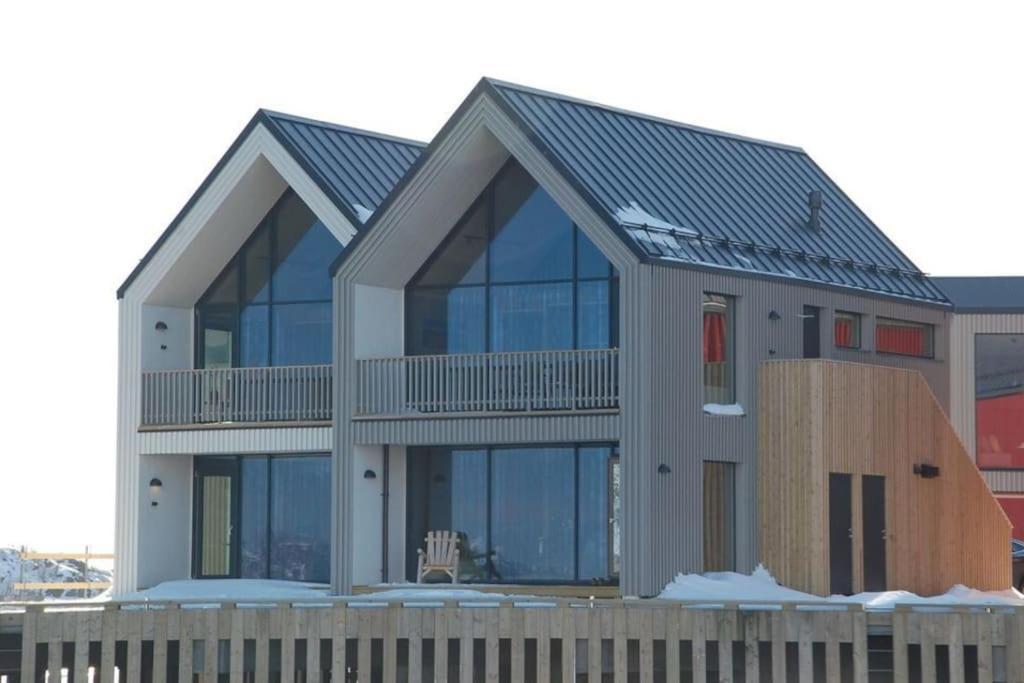 Seafront Apartment Henningsvær Zewnętrze zdjęcie